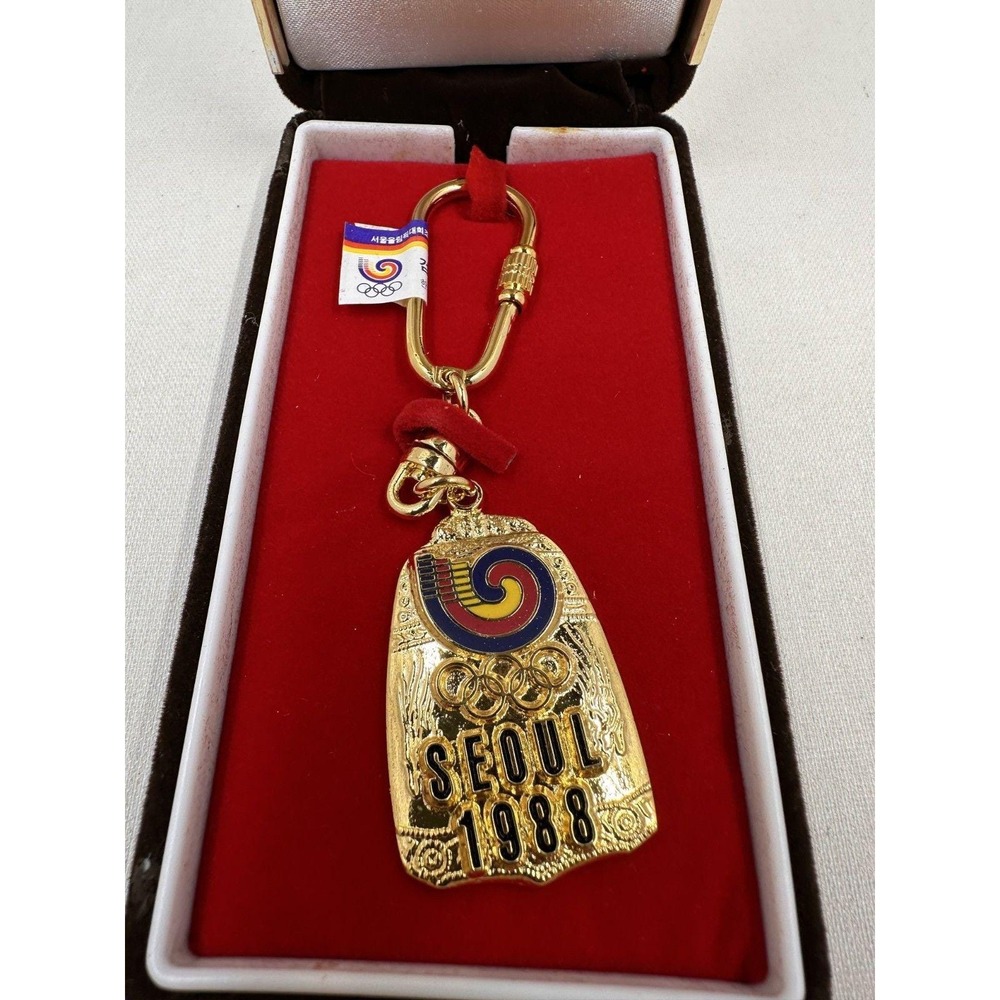 Official Seoul 1988 Olympic Games Gold Tone Keychain w/ Box SLOOC Licensed Korea - Picture 2 of 6